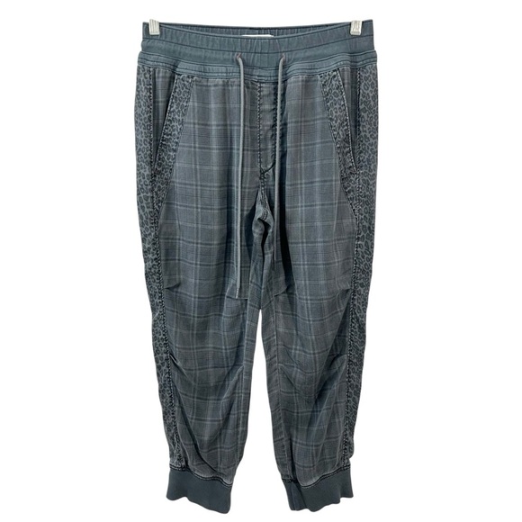 Anthropologie Gray and Black Joggers for Effortless Style - Picture 2 of 9